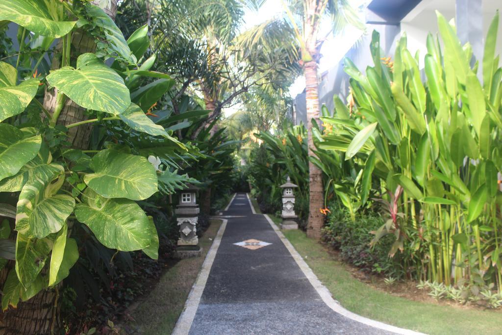 Отель Palm Garden Bali Нуса-Дуа Экстерьер фото